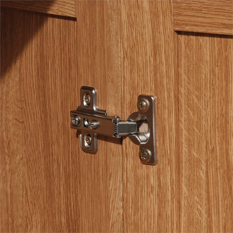 Bowery Hill Engineered Wood Wardrobe Armoire w/Hanging Rod in Highland Oak