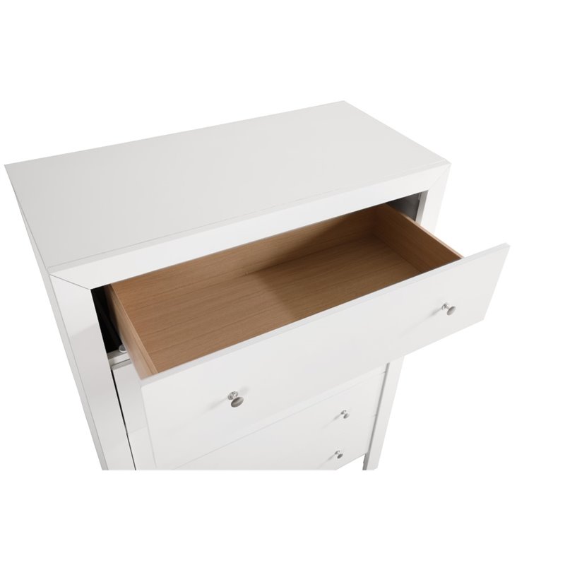 Bowery Hill Engineered Wood Transitional 5 Drawer Chest in White