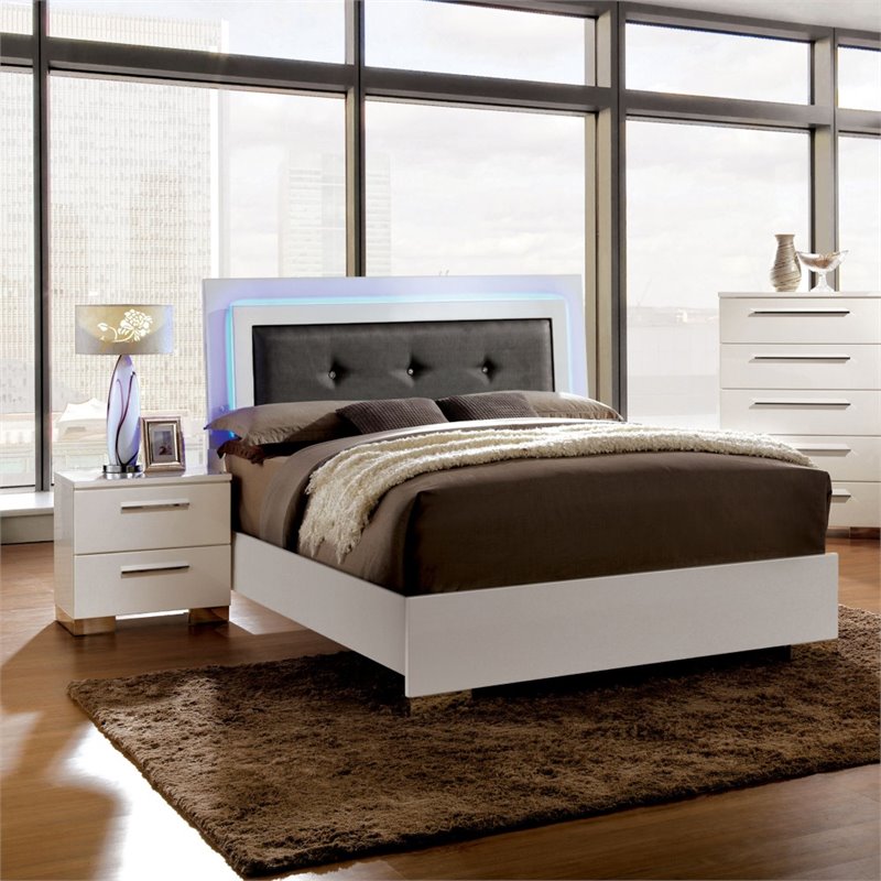 Bowery Hill 2pc Contemporary Wood Bedroom Set - Queen + Nightstand in White