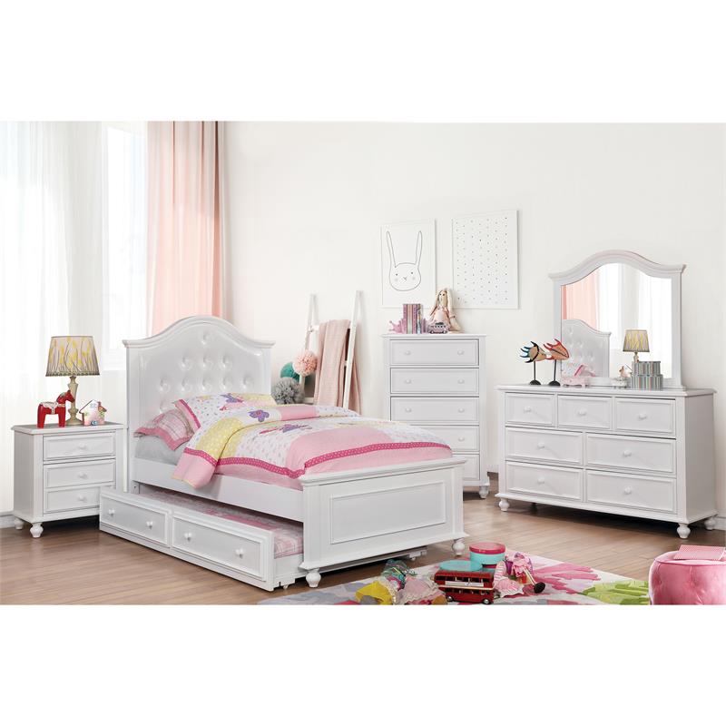 Bowery Hill Traditional Solid Wood/Wood Veneer/MDF Trundle Unit in White