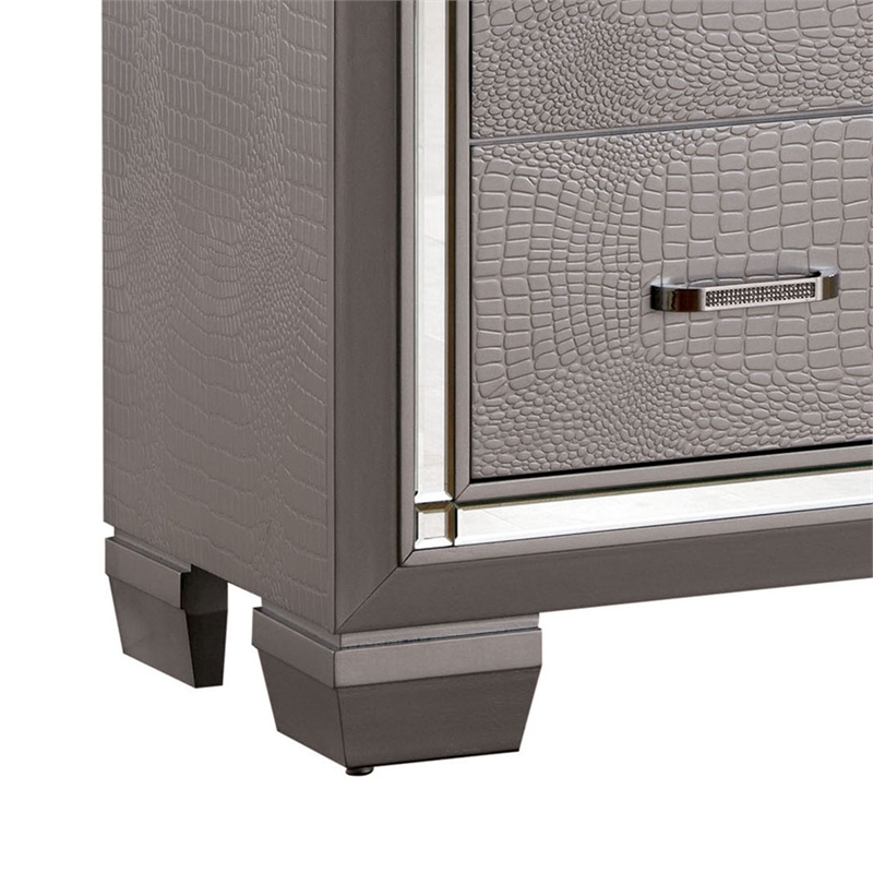 Bowery Hill 9-Drawer Contemporary Solid Wood Dresser in Silver