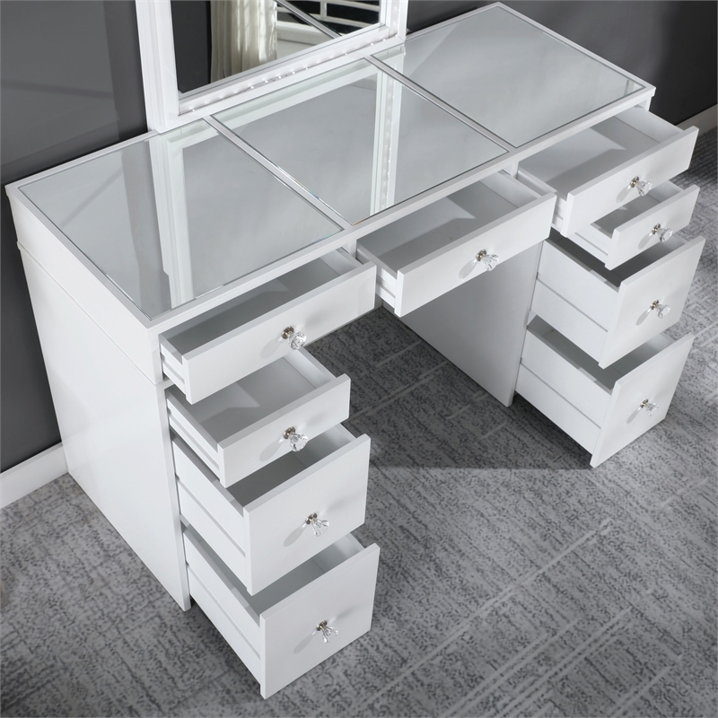 Bowery Hill Modern Solid Wood 3-Piece Vanity Set in White Finish