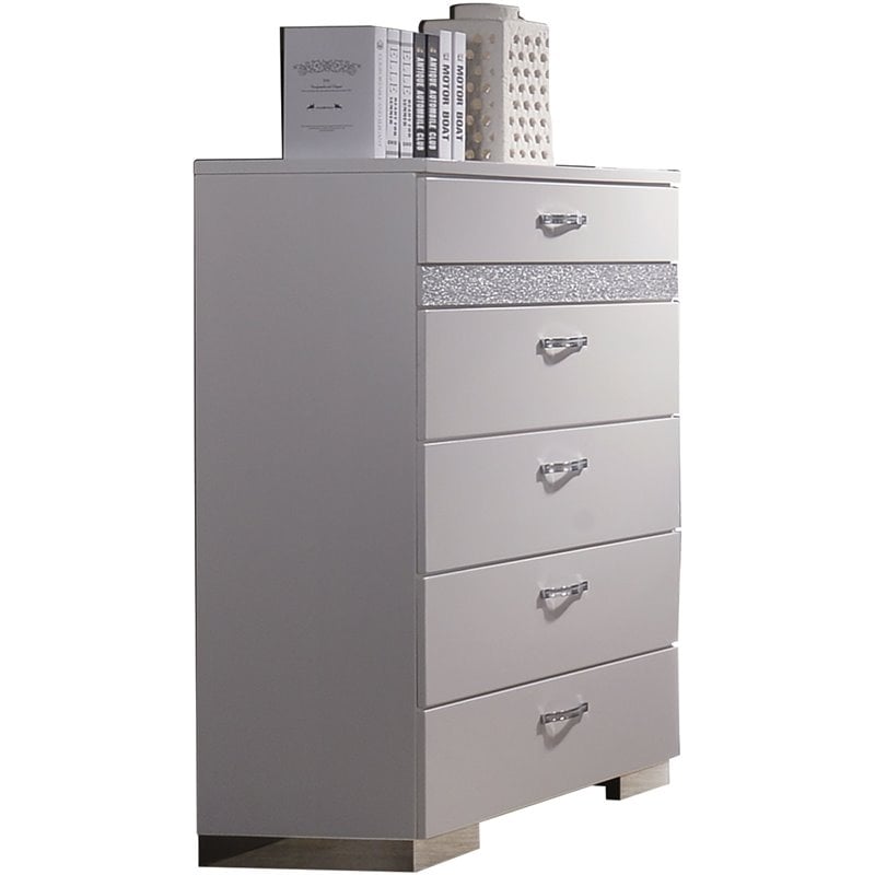 Bowery Hill Modern / Contemporary 6 Drawer Chest in White Finish