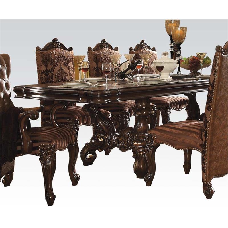 Bowery Hill Traditional Dining Table with 2 Extension Leaves in Cherry Oak