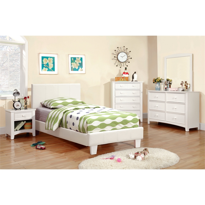 Bowery Hill Contemporary Solid Wood 5-Drawer Chest in White Finish