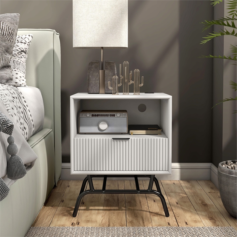 Bowery Hill Wood Storage End Table with USB Port in White Pure