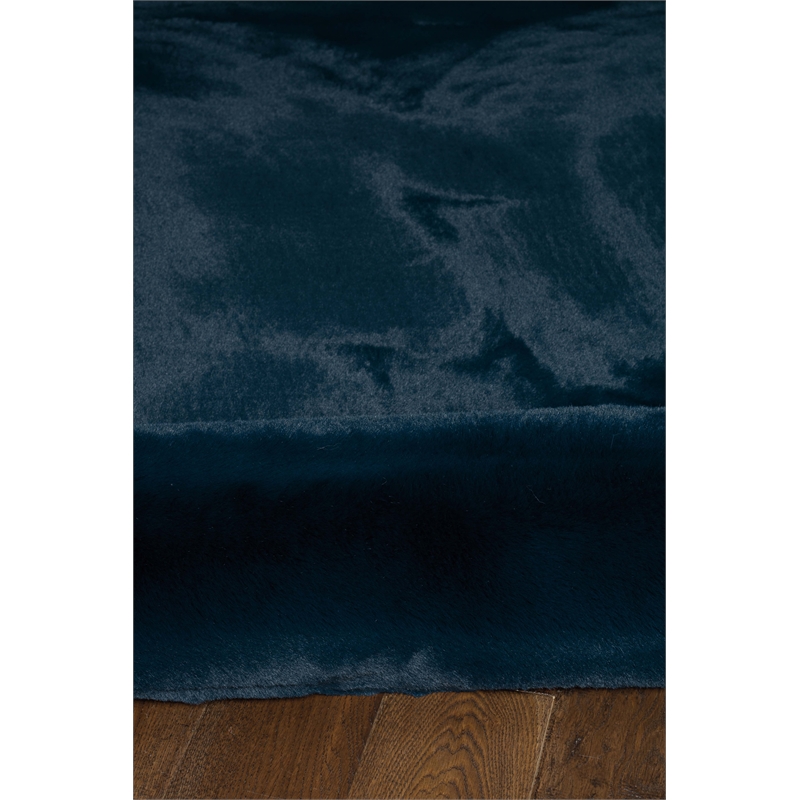 Bowery Hill Modern Faux Rabbit Polyester 5'x7' Area Rug in Navy