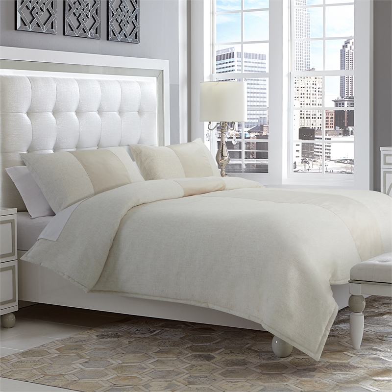 Bowery Hill Contemporary Fabric 3-Piece King Comforter Set - Cream