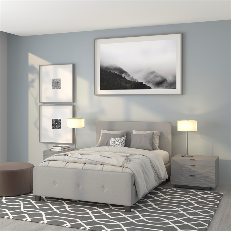 Bowery Hill Contemporary Tufted Full Platform Bed in Light Gray