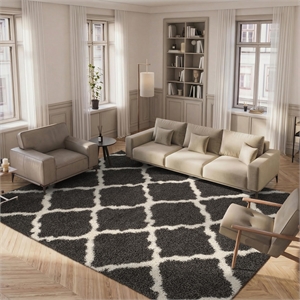 Bowery Hill Contemporary Polypropylene Dark Gray Shag Rug - 8' x 10'