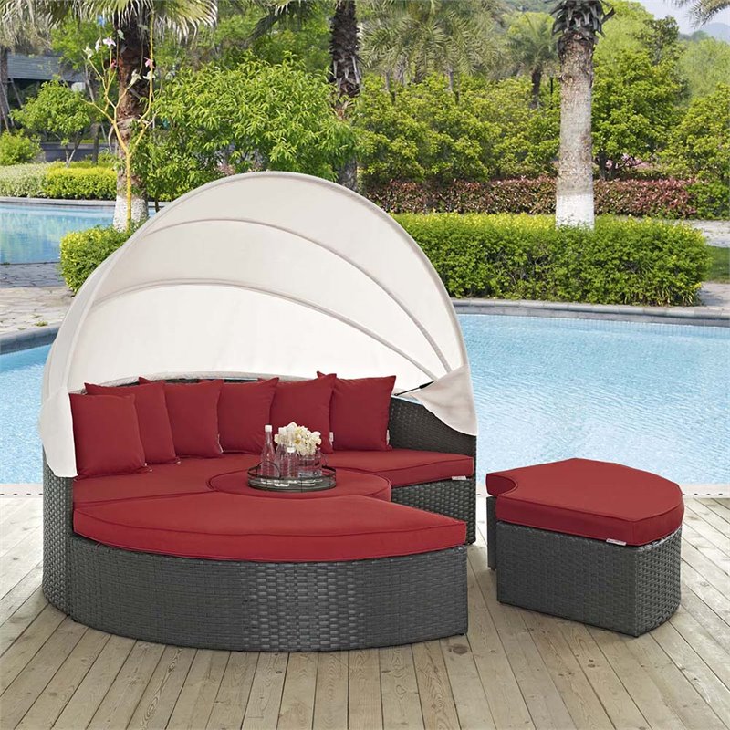 Bowery Hill Aluminum Rattan Fabric Patio Daybed in Canvas/Red
