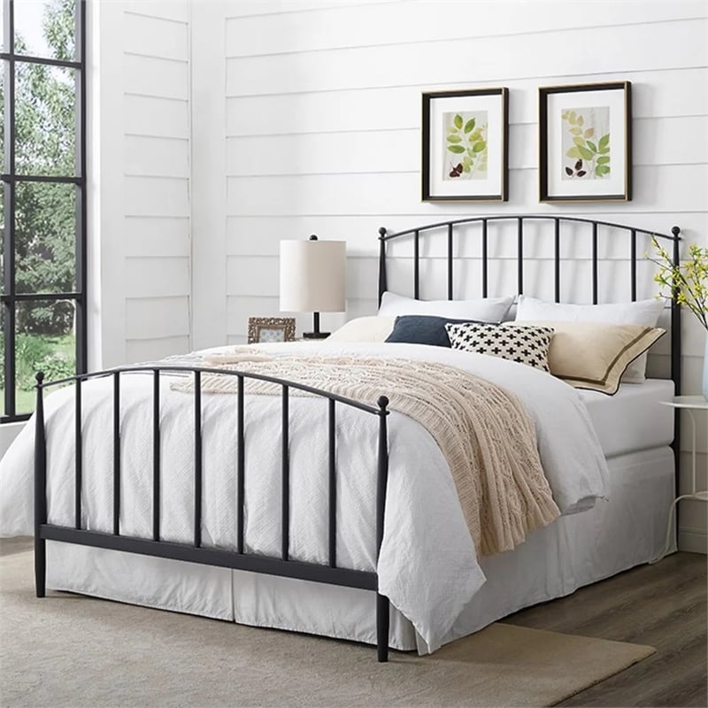 Bowery Hill Queen Metal Spindle Headboard/Footboard Set in Black