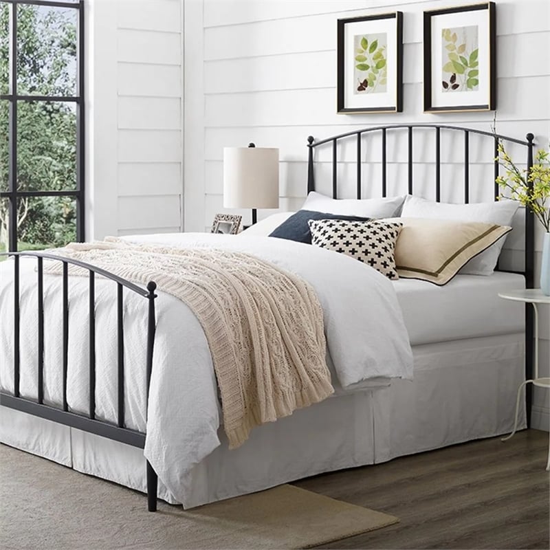 Bowery Hill Queen Metal Spindle Headboard/Footboard Set in Black
