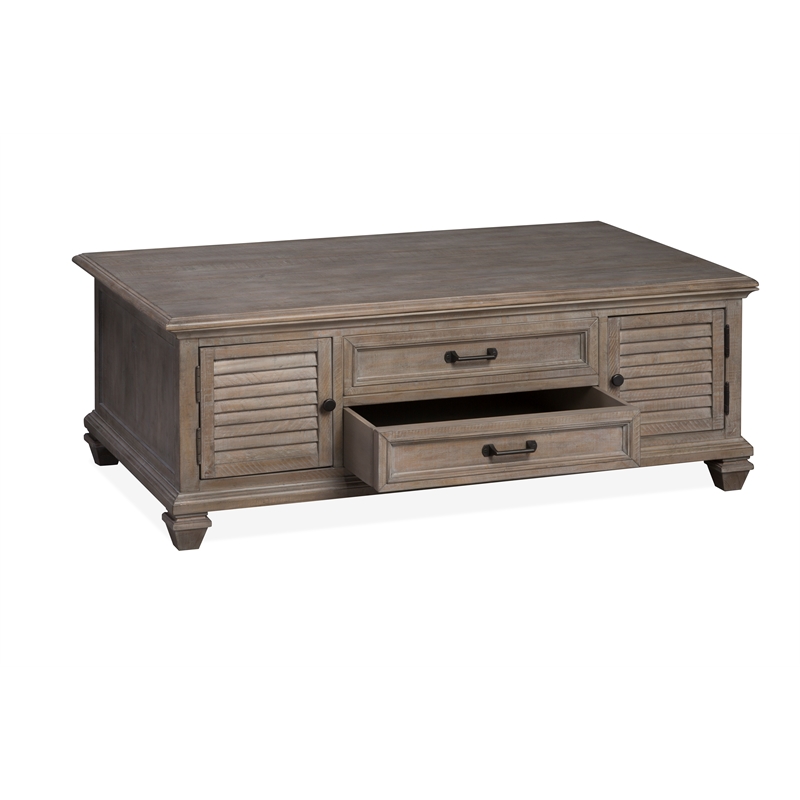 Bowery Hill Traditional Lift Top Storage Cocktail Table w/Casters