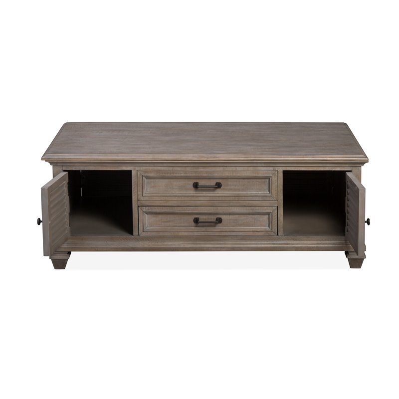 Bowery Hill Traditional Lift Top Storage Cocktail Table w/Casters