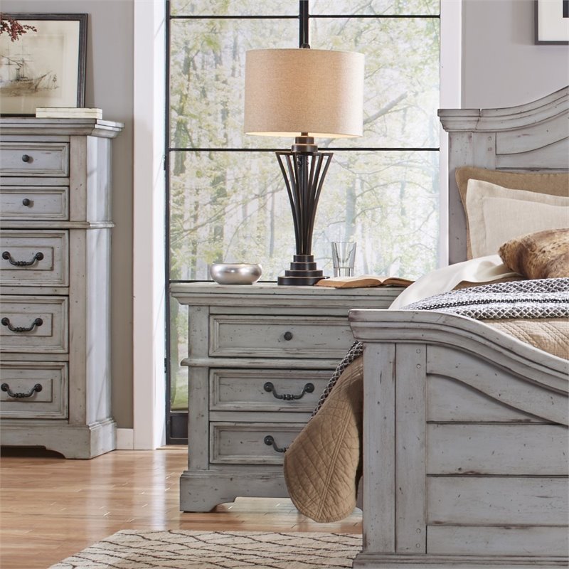 Bowery Hill Transitional Antique Gray Wood 3-drawer Nightstand