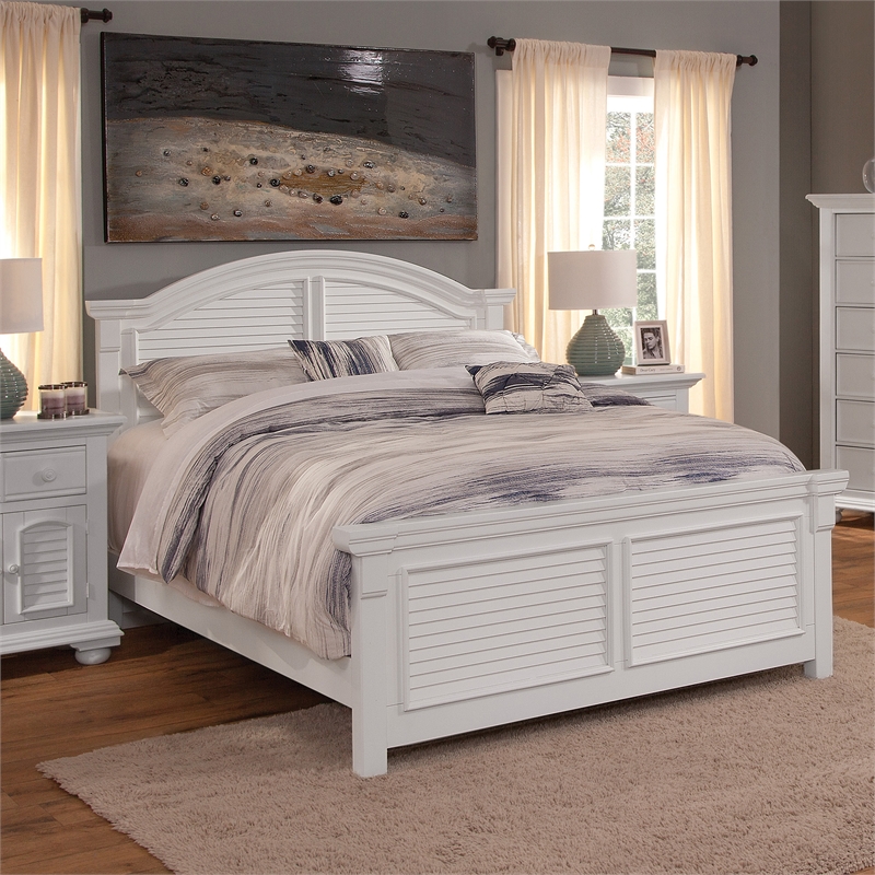 Bowery Hill Modern Farmhouse Solid Wood Queen Panel Bed in Eggshell White