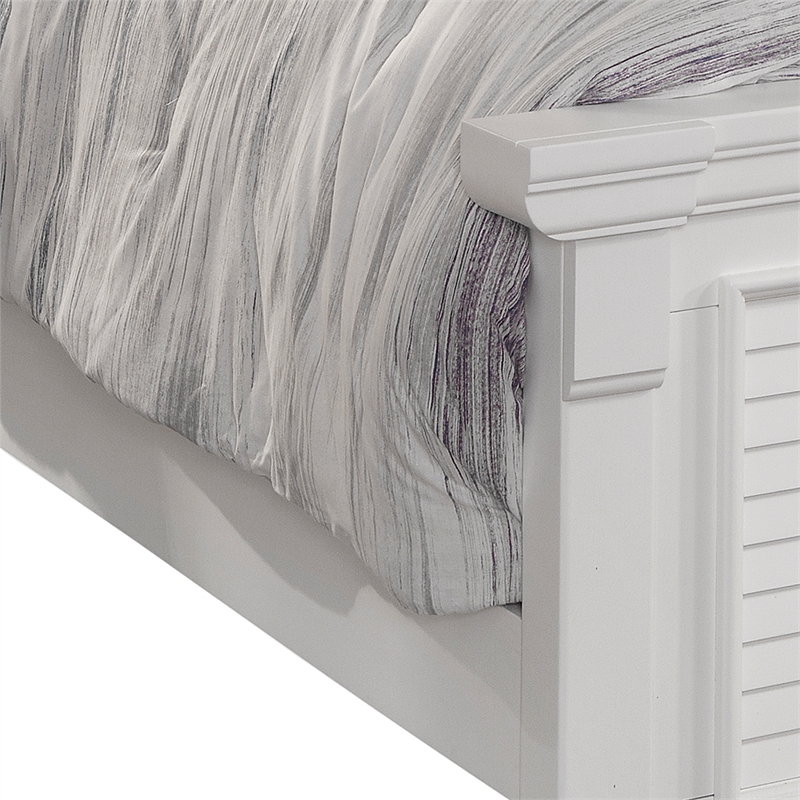 Bowery Hill Modern Farmhouse Solid Wood Queen Panel Bed in Eggshell White