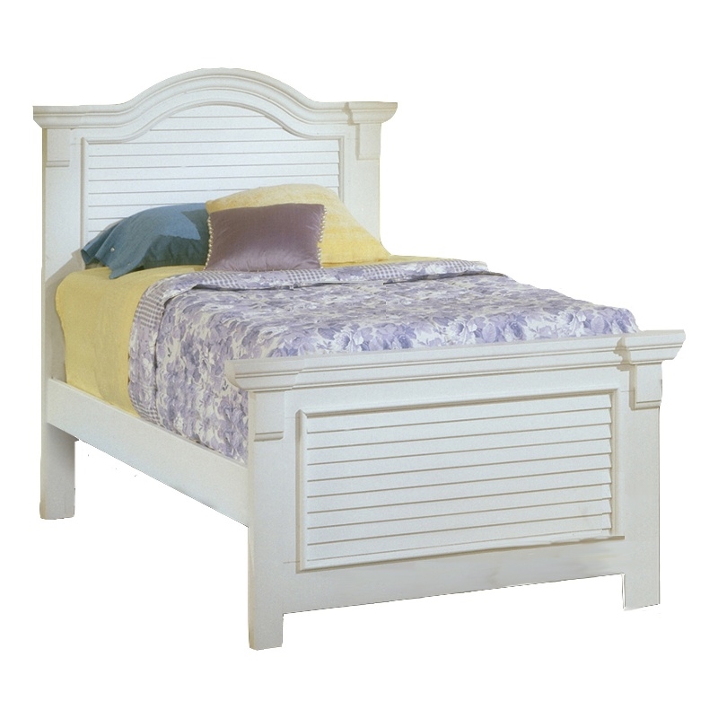 Bowery Hill Modern Farmhouse Eggshell White Wood Twin Panel Bed