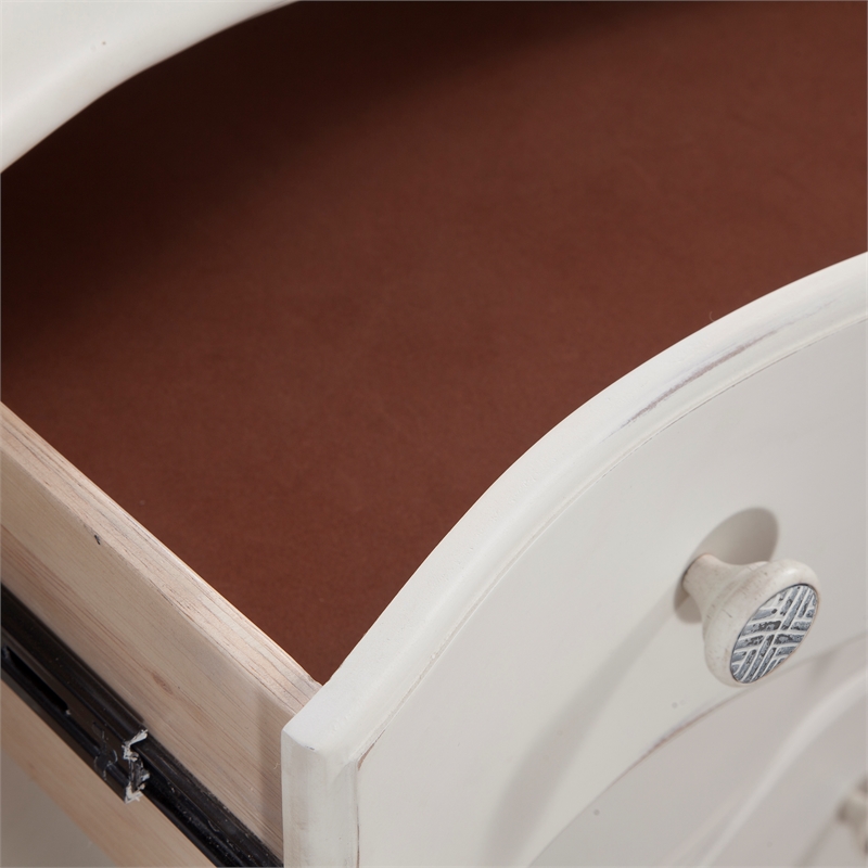 Bowery Hill Modern Farmhouse Dove White 3-drawer Wood Bachelor Chest