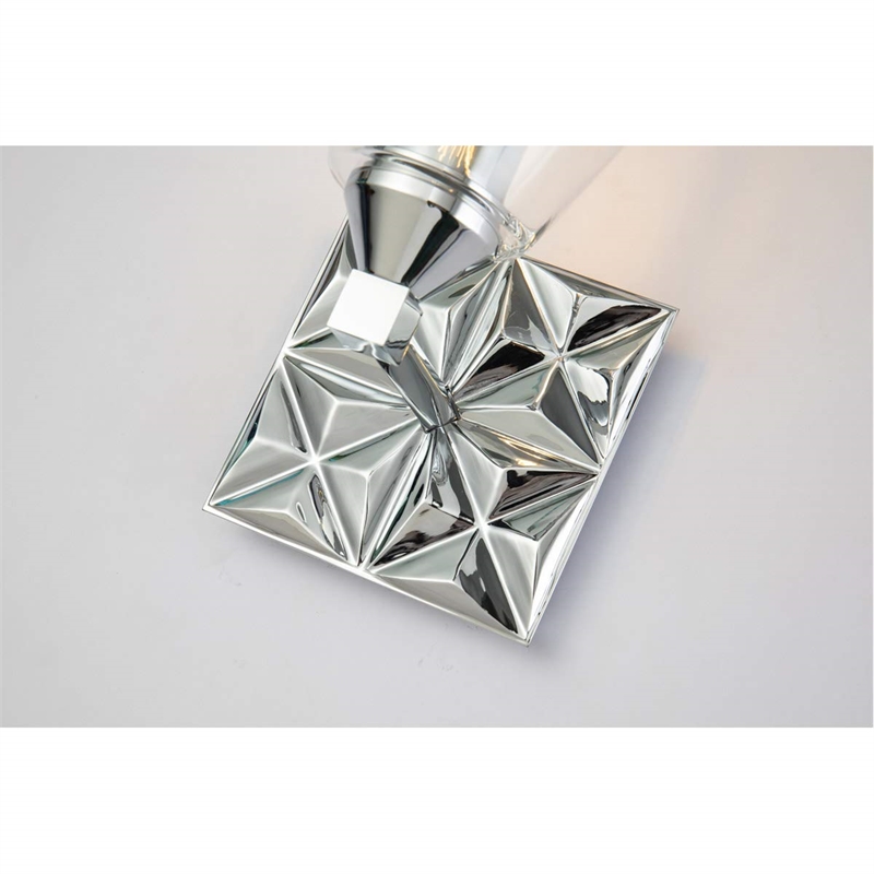Bowery Hill 1-light Metal Bath Vanity Light in Polished Chrome