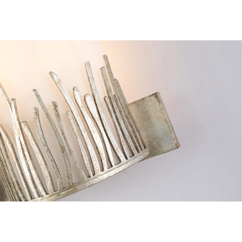 Bowery Hill Transitional 3-light Metal Bath Vanity Light in Silver Leaf
