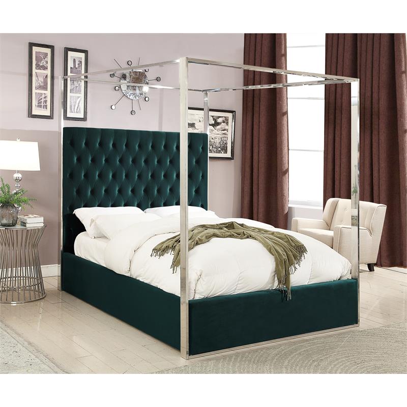 Bowery Hill Contemporary Deep Detailed Tufted Velvet Queen Bed in Green