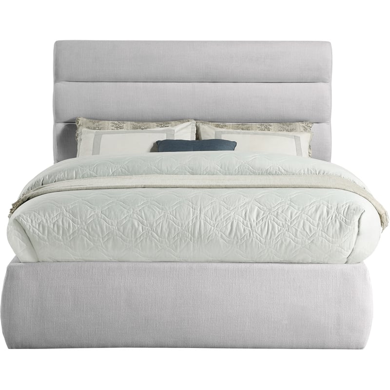 Bowery Hill Contemporary Upholstered Grey Linen Textured Fabric Full Bed