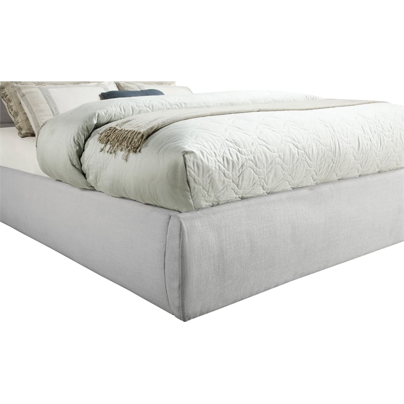 Bowery Hill Contemporary Upholstered Grey Linen Textured Fabric Full Bed