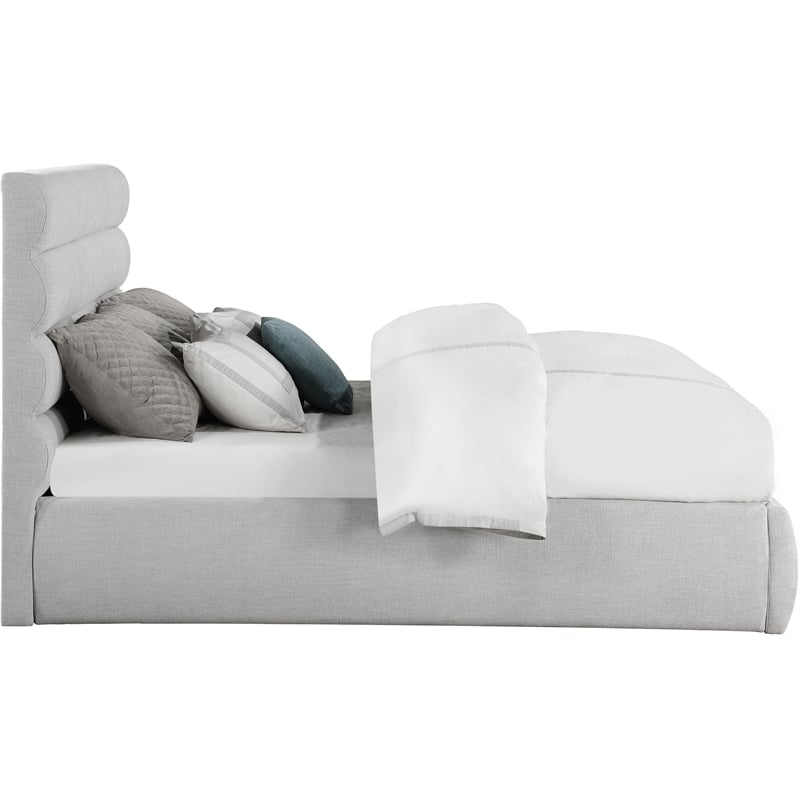 Bowery Hill Contemporary Upholstered Grey Linen Textured Fabric King Bed