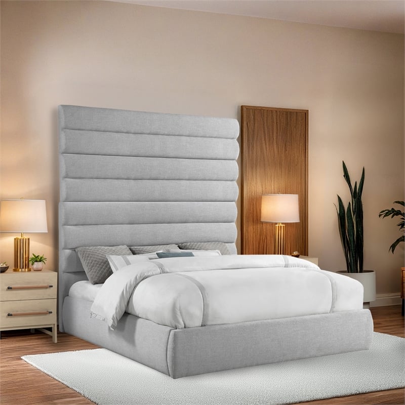 Bowery Hill Contemporary Upholstered Grey Linen Textured Fabric King Bed