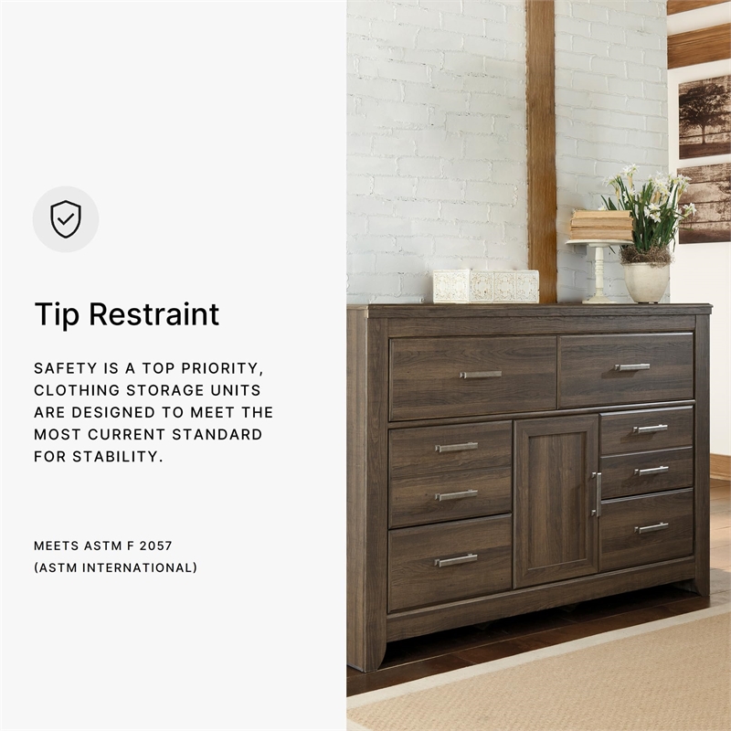 Bowery Hill 2-Piece Set of Queen Panel Headboard & 6-Drawer Dresser