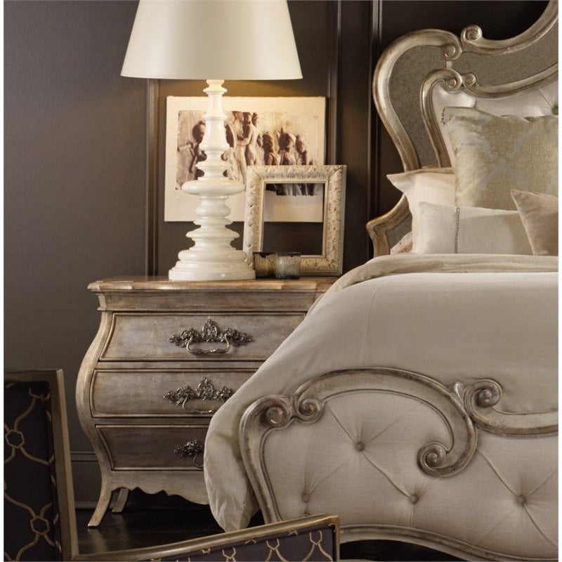 Bowery Hill Bedroom Set of Dresser, 2 Nightstands, & Tufted Queen Bed