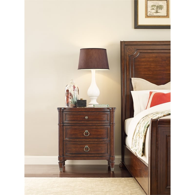 Bowery Hill King Bed & 2 Nightstands Set in Cherry Brown