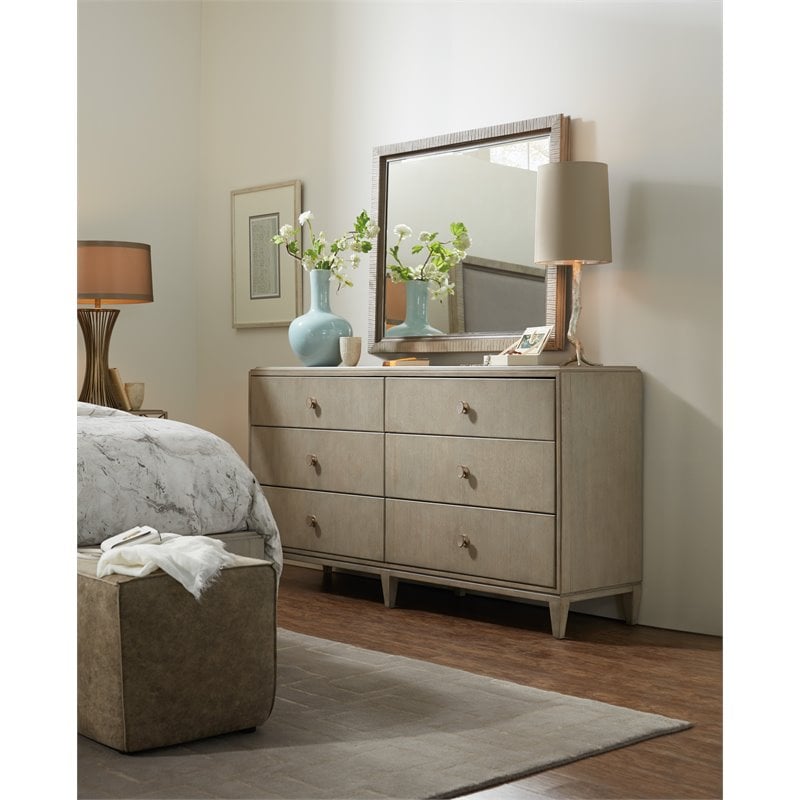 Bowery Hill 4-Piece Bedroom Set of Dresser, 2 Nightstands, & Queen Bed