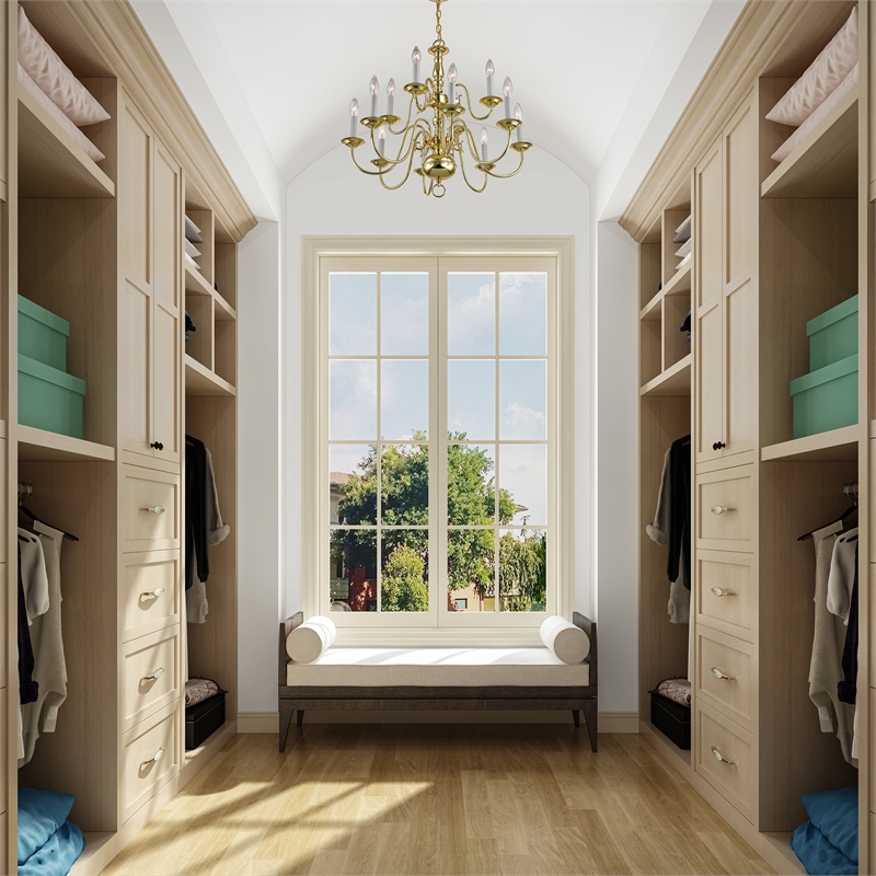 Bowery Hill Contemporary 12-Light Metal Chandelier in Polished Brass