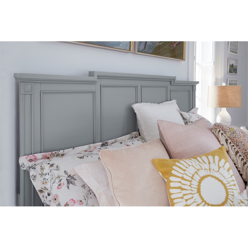 Bowery Hill King Panel Storage Bed With Footboard Drawers in Pebble