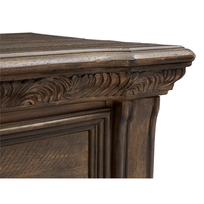 Bowery Hill Contemporary 9-Drawer Bedroom Dresser in Willadeene Brown