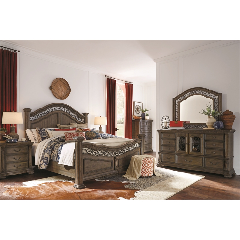 Bowery Hill Contemporary 9-Drawer Bedroom Dresser in Willadeene Brown