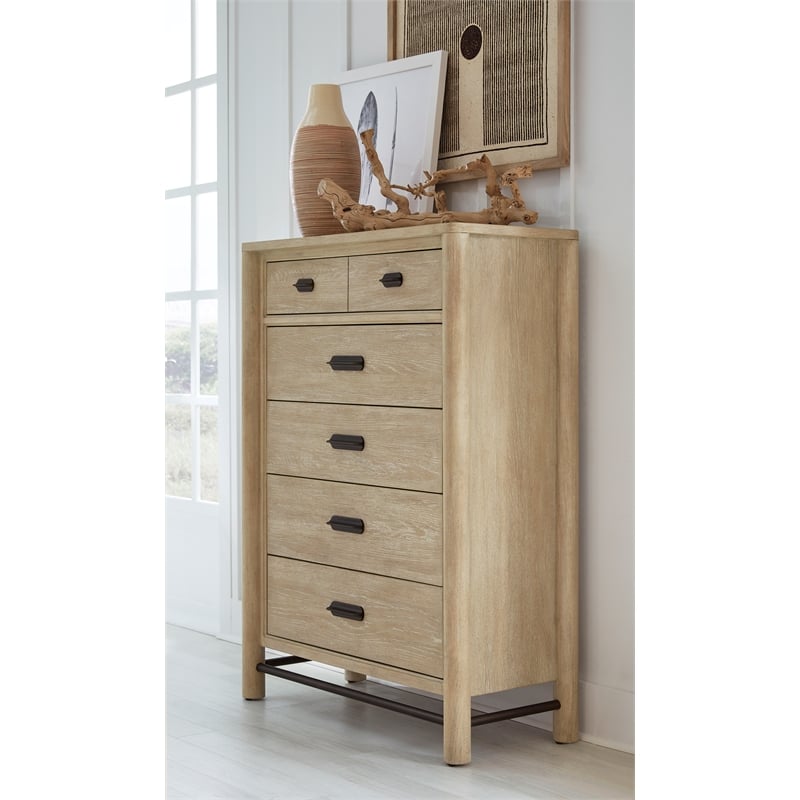 Bowery Hill 5-Drawer Bedroom Chest in Sanibel Brown With Dark Bronze
