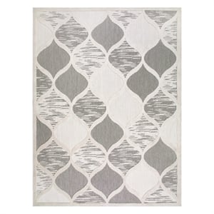Bowery Hill Quatrefoil Indoor Outdoor Area Rug 4' x 6' in Gray/Ivory