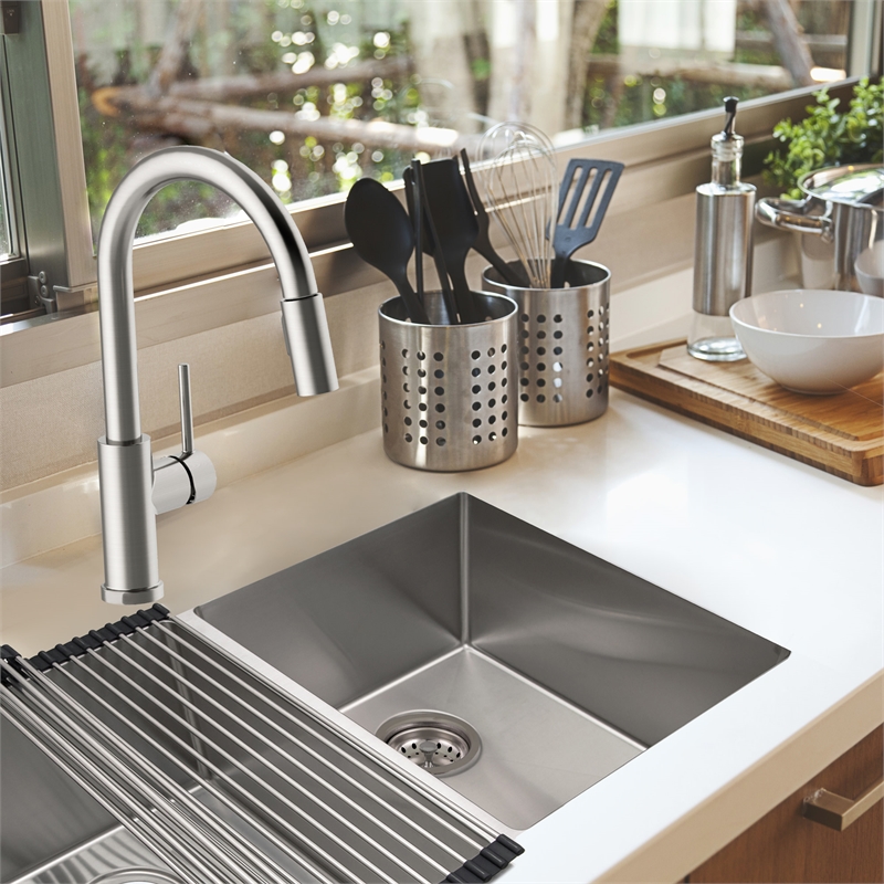 Bowery Hill Stainless Steel Kitchen Sink Drain Strainer in Silver