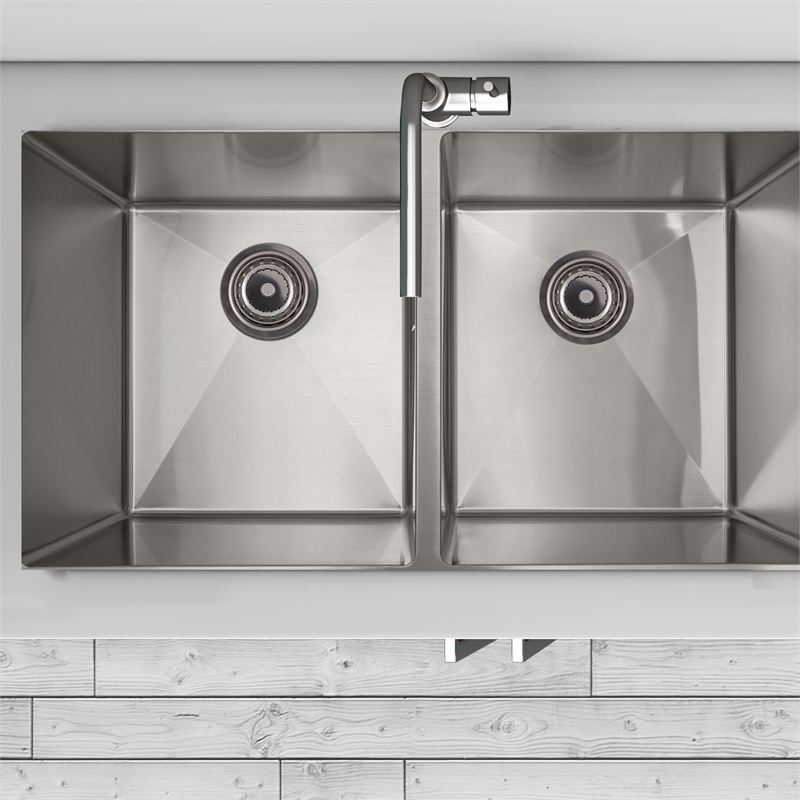 Bowery Hill Stainless Steel Kitchen Sink Drain Strainer in Silver
