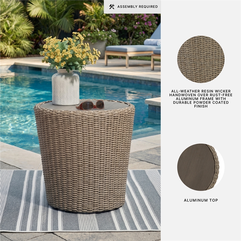 Bowery Hill Outdoor Resin Wicker End Table with an Aluminum Top