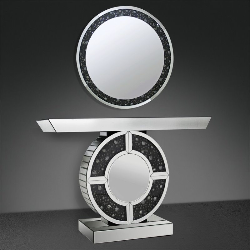 Bowery Hill Round Beveled Wall Mirror with Crystal Inserts in Mirrored