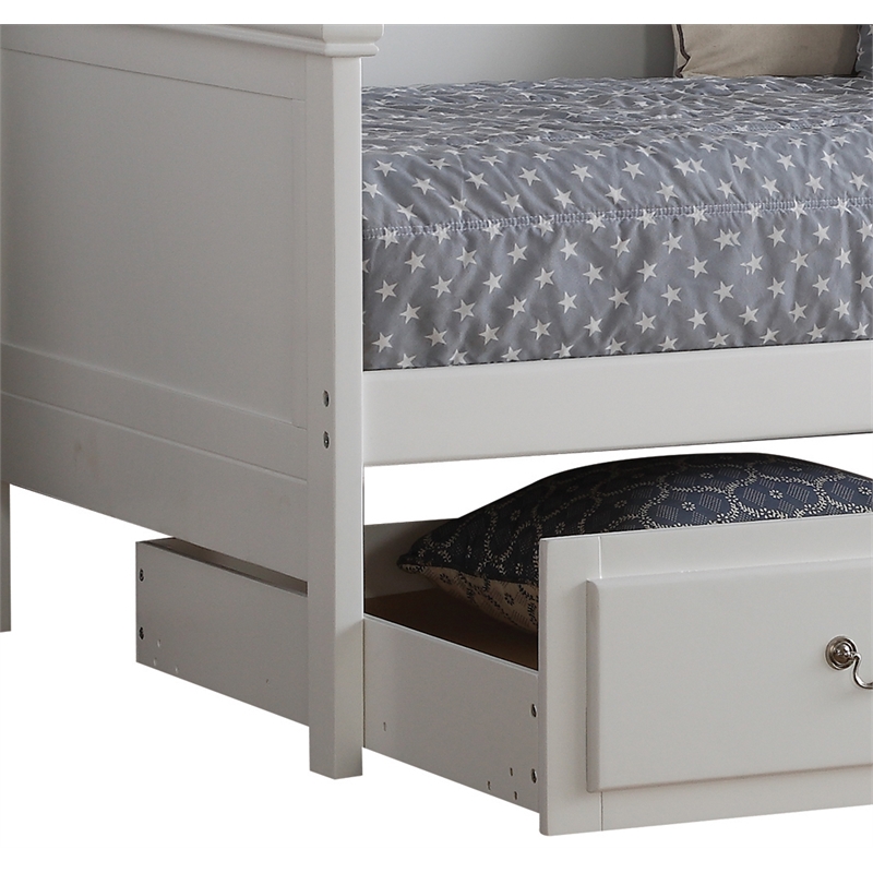 Bowery Hill Transitional Wooden Panel Twin Daybed in White Wood