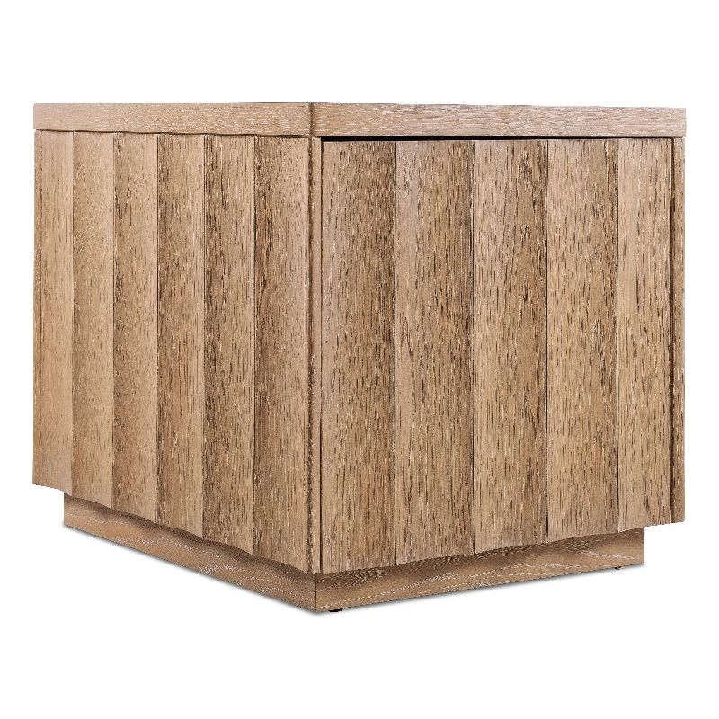 Bowery Hill Scalloped End Table with Hidden Storage in Light Brown