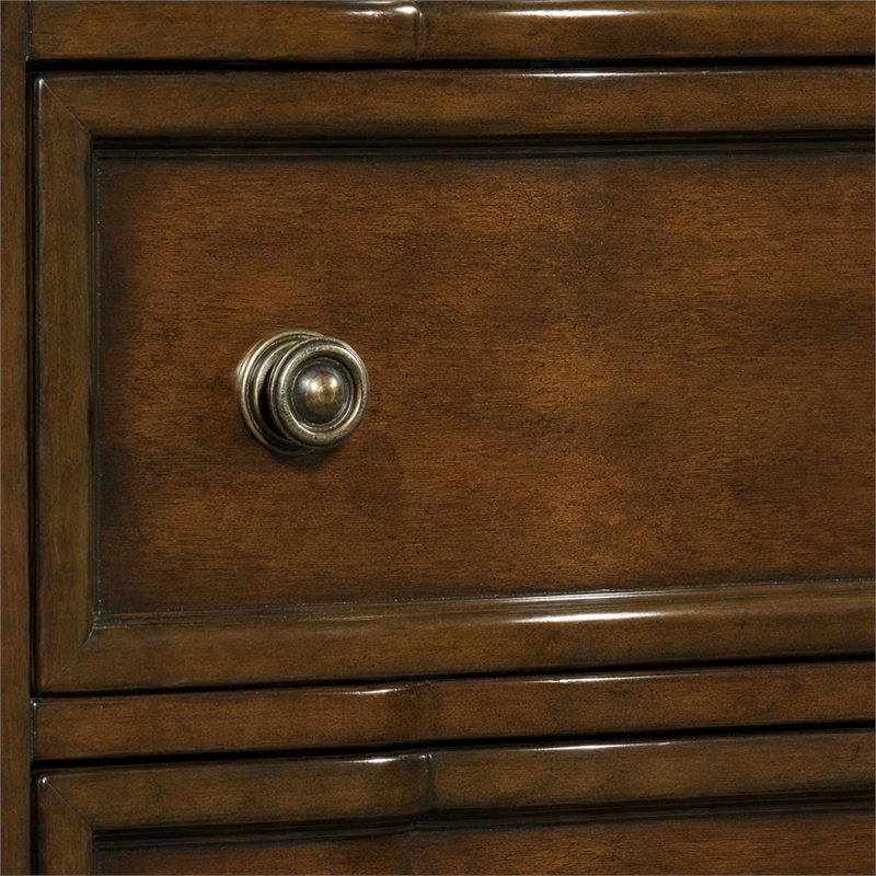 Bowery Hill 3-Drawer Bachelor's Chest in Mahogany Finish