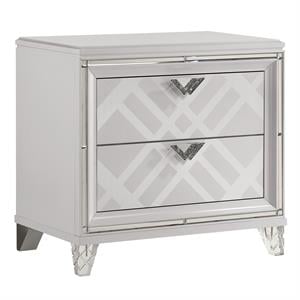 Bowery Hill Contemporary Solid Wood Nightstand with USB in White