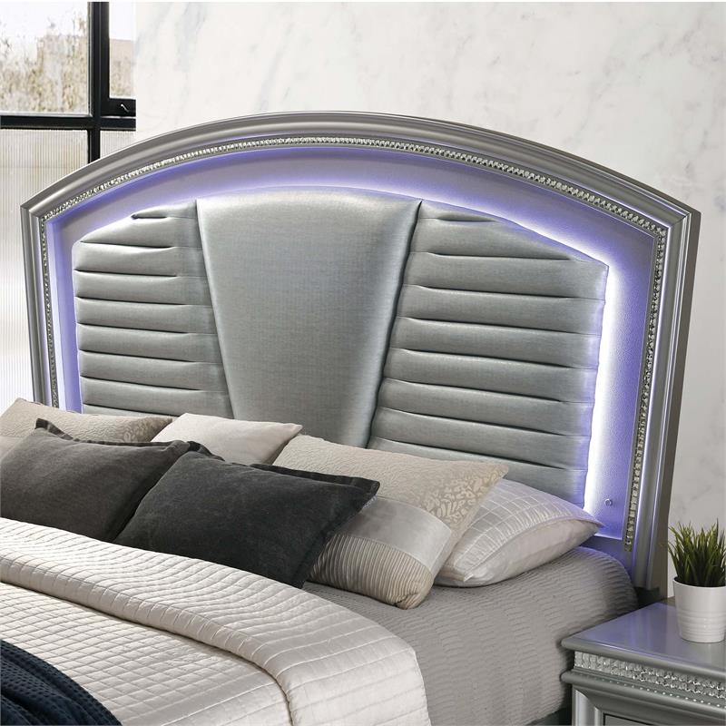 Bowery Hill Contemporary Wood Queen Bed with LED in Silver Finish